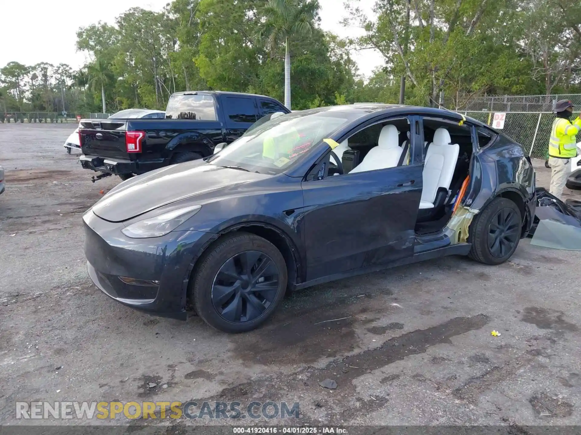 2 Photograph of a damaged car 7SAYGAEE0RF190246 TESLA MODEL Y 2024