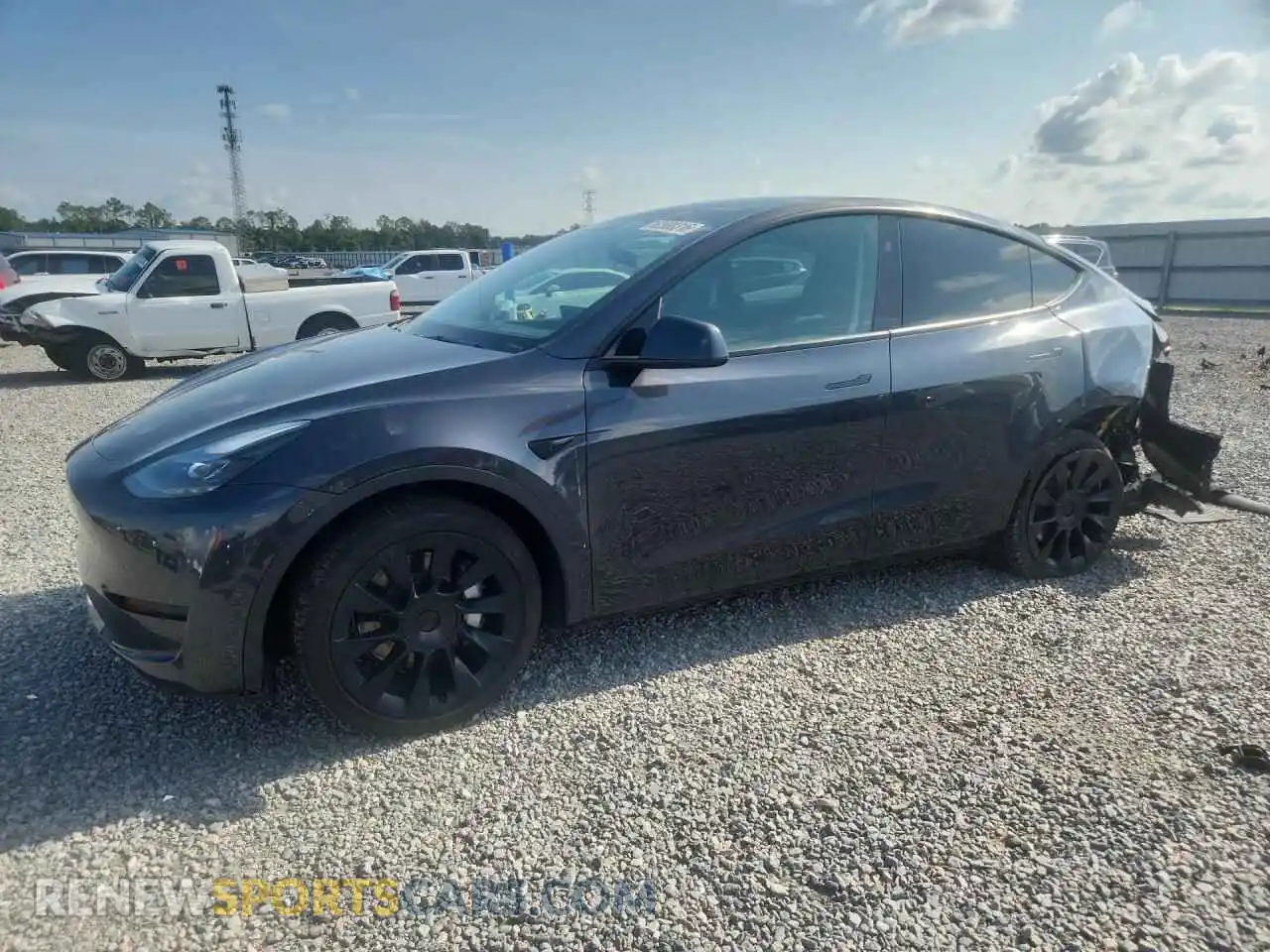1 Photograph of a damaged car 7SAYGAEE1RF033325 TESLA MODEL Y 2024