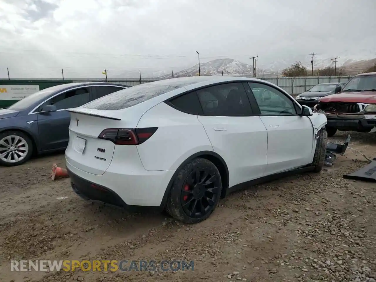 3 Photograph of a damaged car 7SAYGAEE1RF061318 TESLA MODEL Y 2024