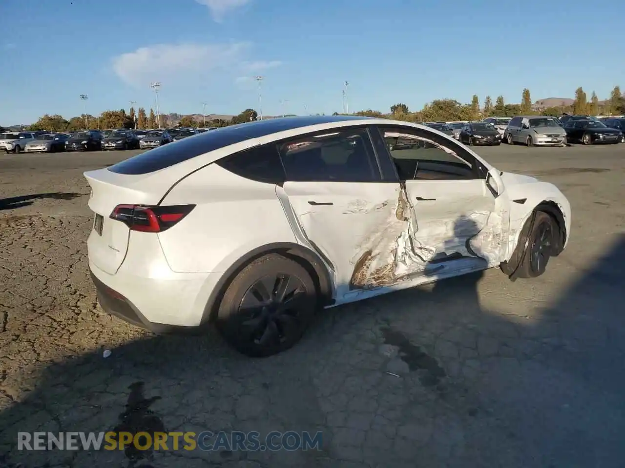3 Photograph of a damaged car 7SAYGAEE1RF103678 TESLA MODEL Y 2024