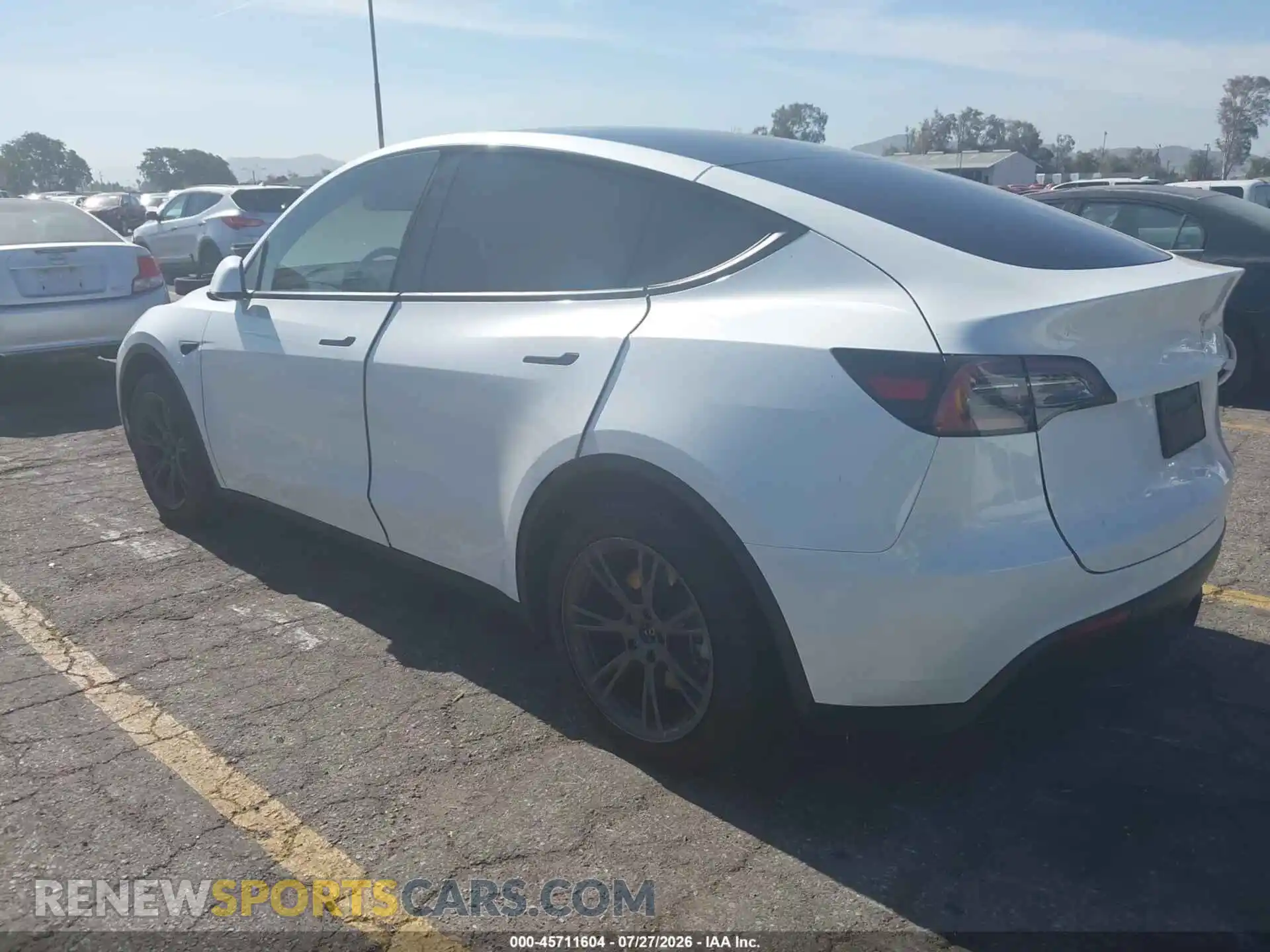 3 fotografías del automóvil dañado 7SAYGAEE1RF169051 TESLA MODEL Y 2024