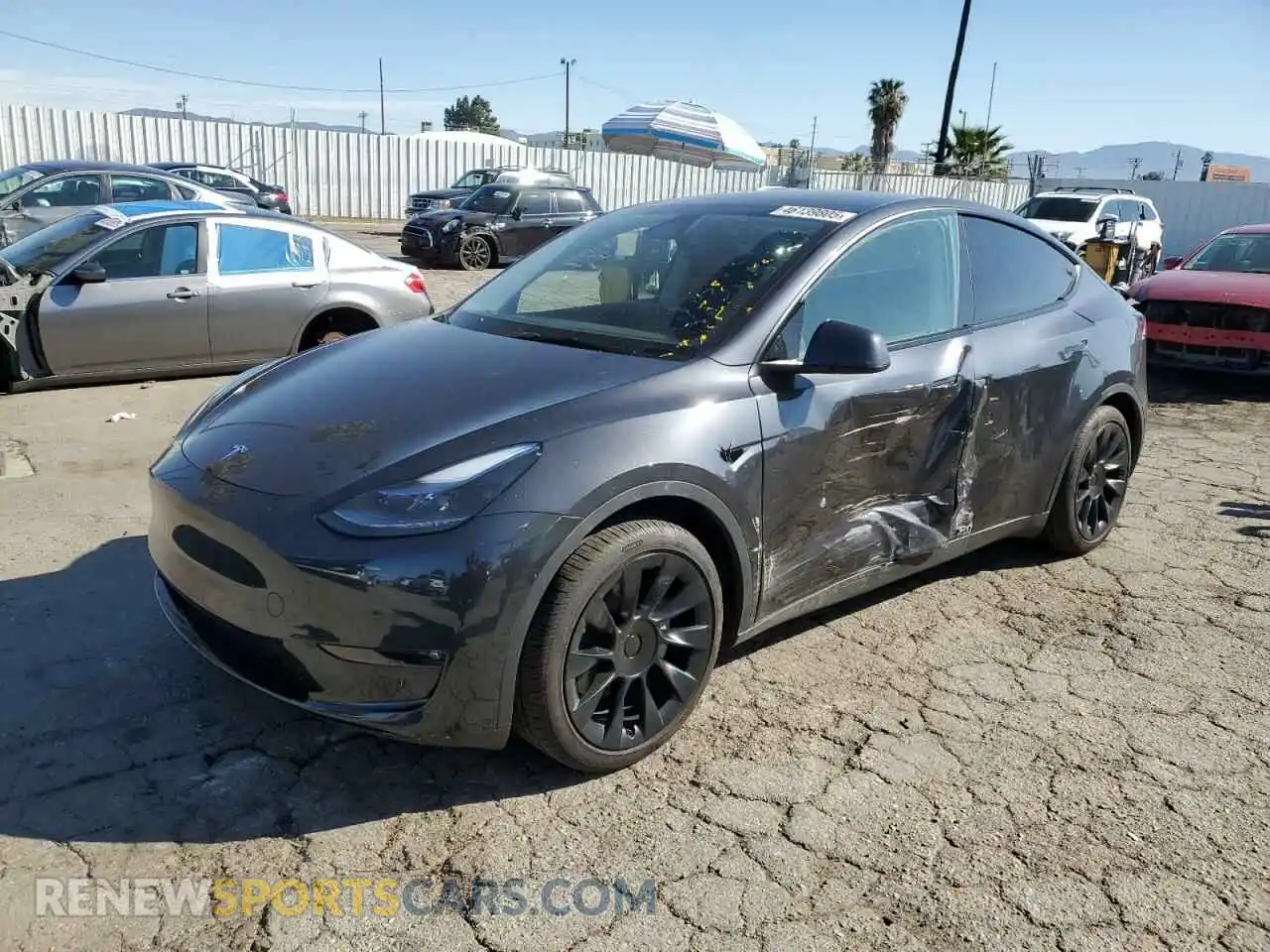 1 Photograph of a damaged car 7SAYGAEE2RF009616 TESLA MODEL Y 2024