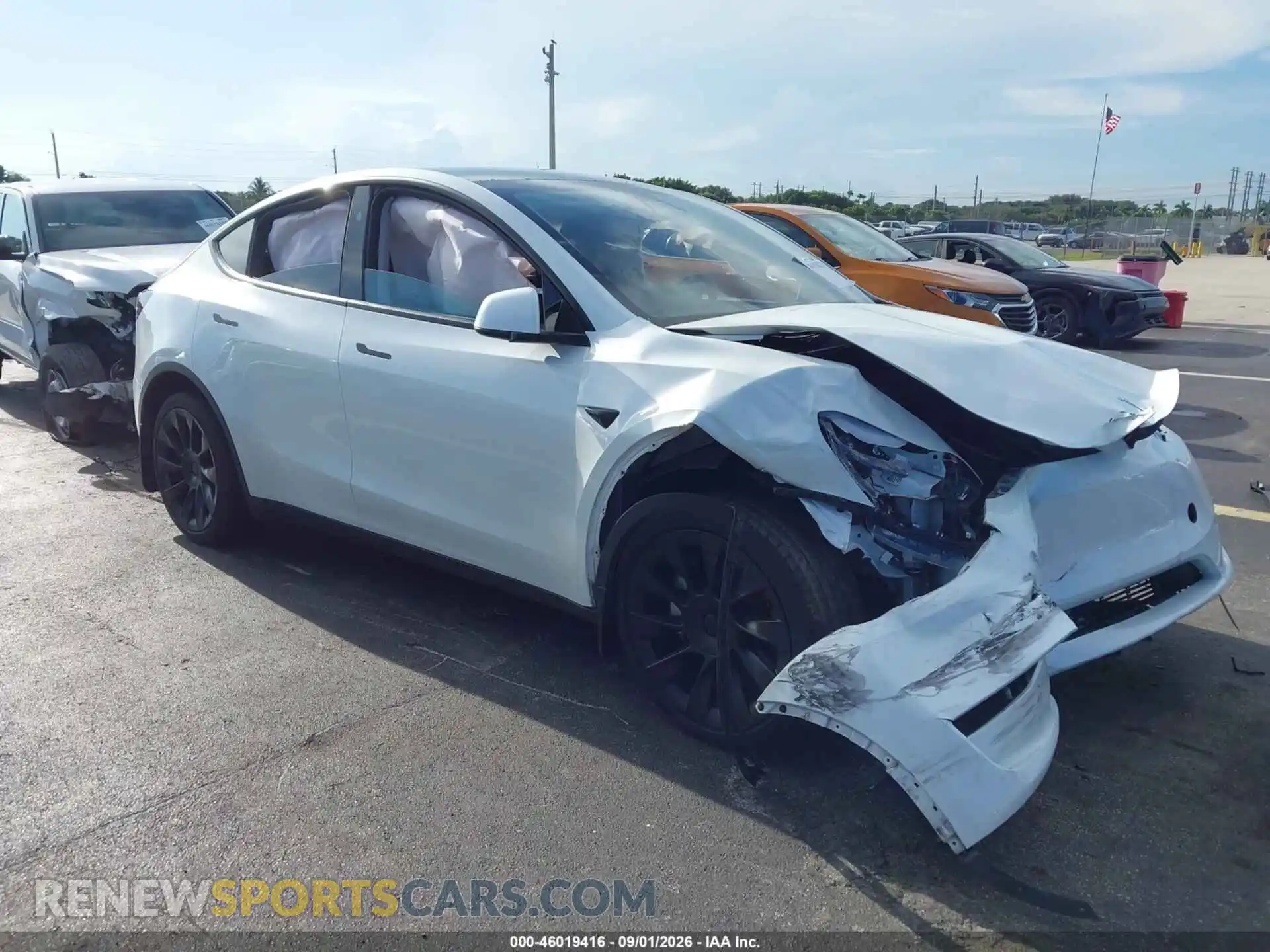 1 Фотография поврежденного автомобиля 7SAYGAEE3RF103813 TESLA MODEL Y 2024