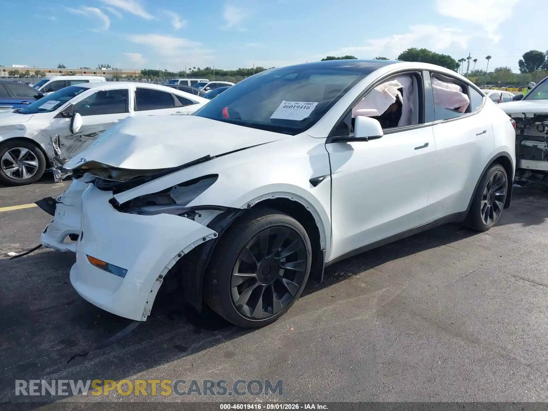 2 Фотография поврежденного автомобиля 7SAYGAEE3RF103813 TESLA MODEL Y 2024