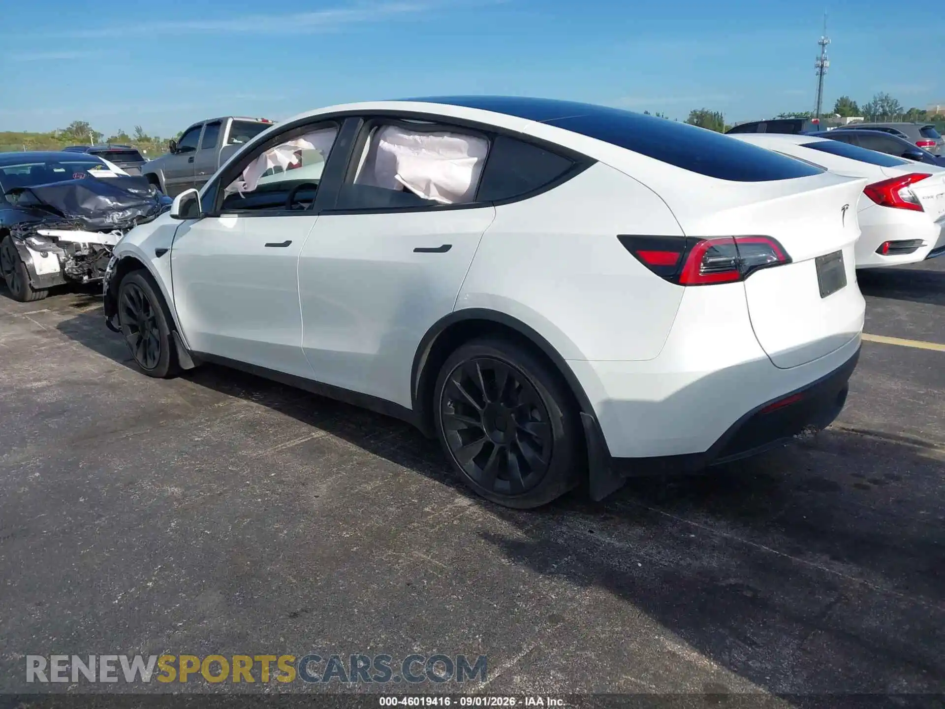 3 Фотография поврежденного автомобиля 7SAYGAEE3RF103813 TESLA MODEL Y 2024
