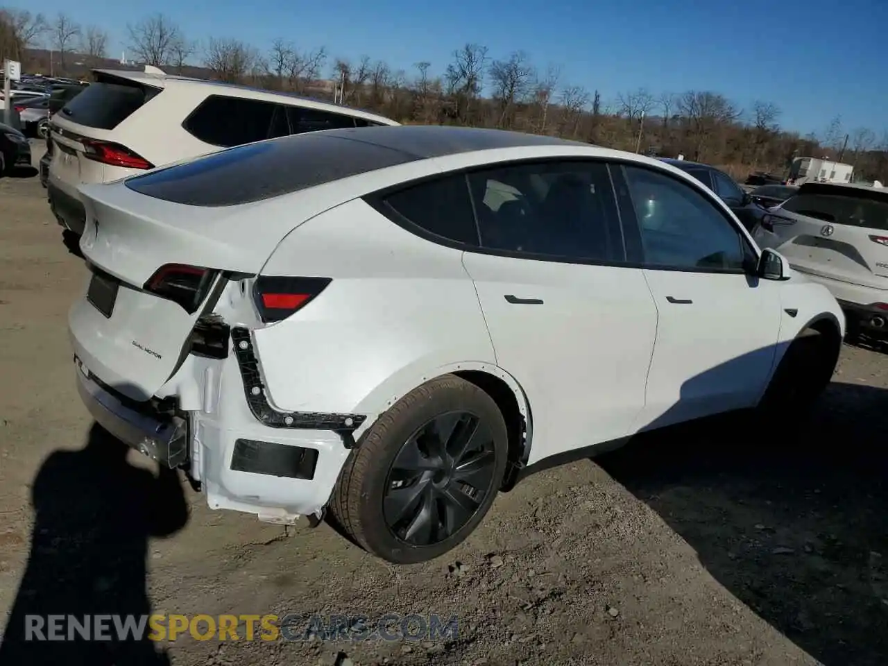 3 Photograph of a damaged car 7SAYGAEE3RF194789 TESLA MODEL Y 2024