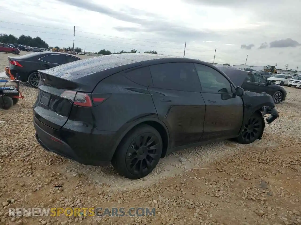 3 Photograph of a damaged car 7SAYGAEE4RF064035 TESLA MODEL Y 2024