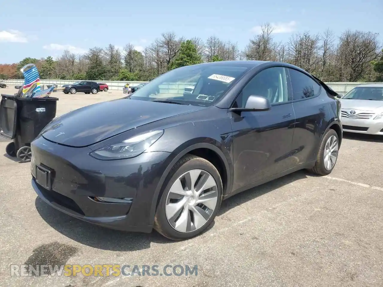 1 Photograph of a damaged car 7SAYGAEE4RF069624 TESLA MODEL Y 2024