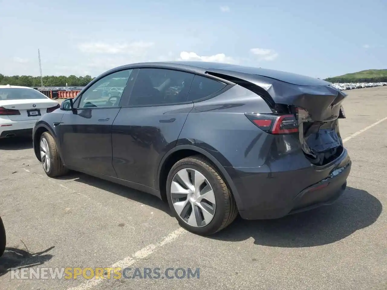 2 Photograph of a damaged car 7SAYGAEE4RF069624 TESLA MODEL Y 2024