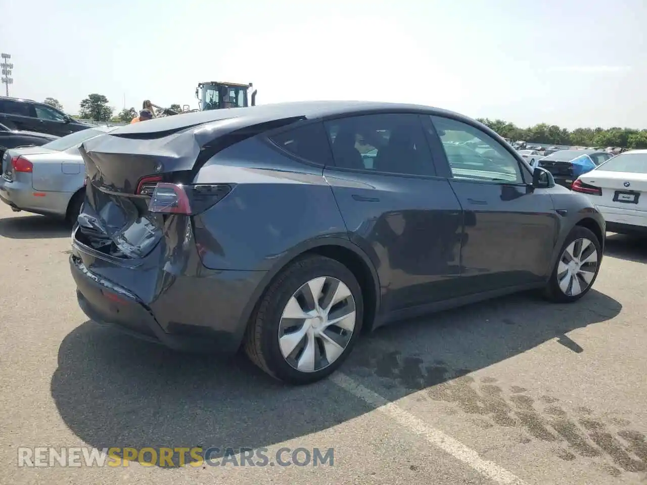 3 Photograph of a damaged car 7SAYGAEE4RF069624 TESLA MODEL Y 2024