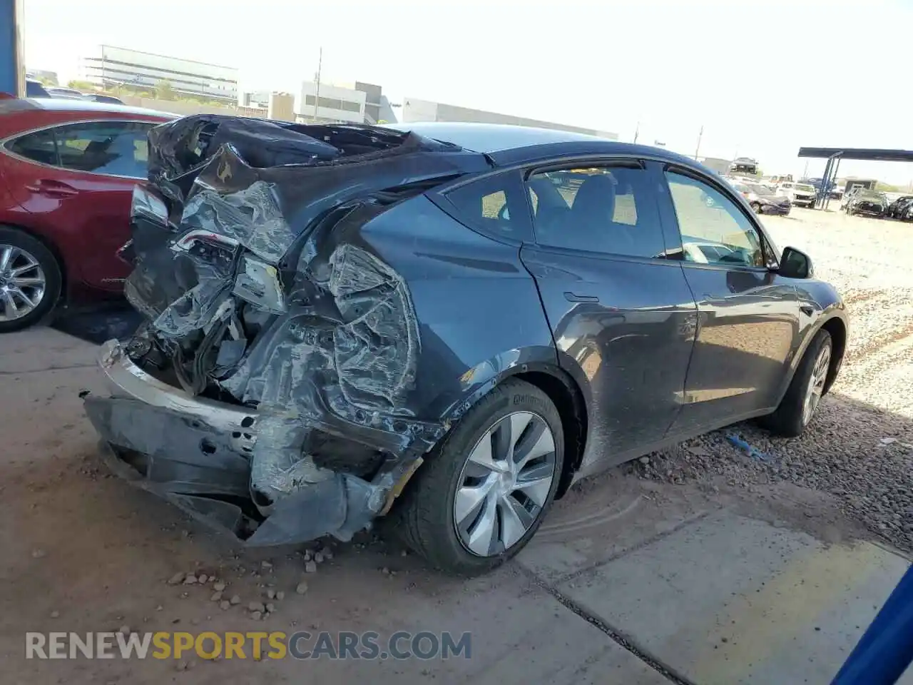 3 Photograph of a damaged car 7SAYGAEE4RF077075 TESLA MODEL Y 2024
