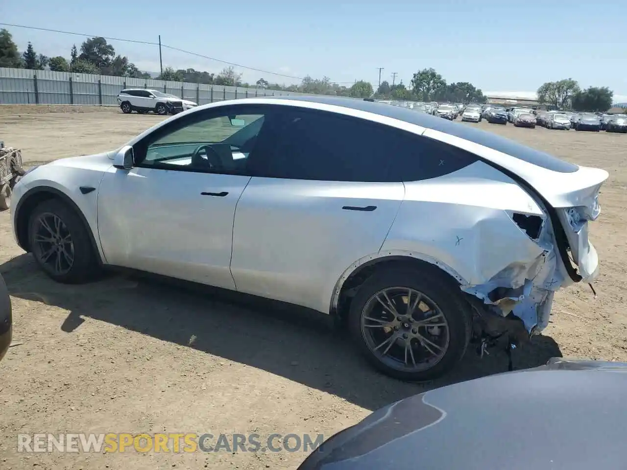 2 Фотография поврежденного автомобиля 7SAYGAEE4RF127358 TESLA MODEL Y 2024