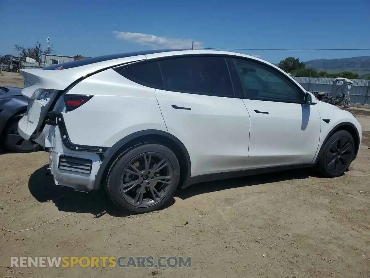 3 Фотография поврежденного автомобиля 7SAYGAEE4RF127358 TESLA MODEL Y 2024