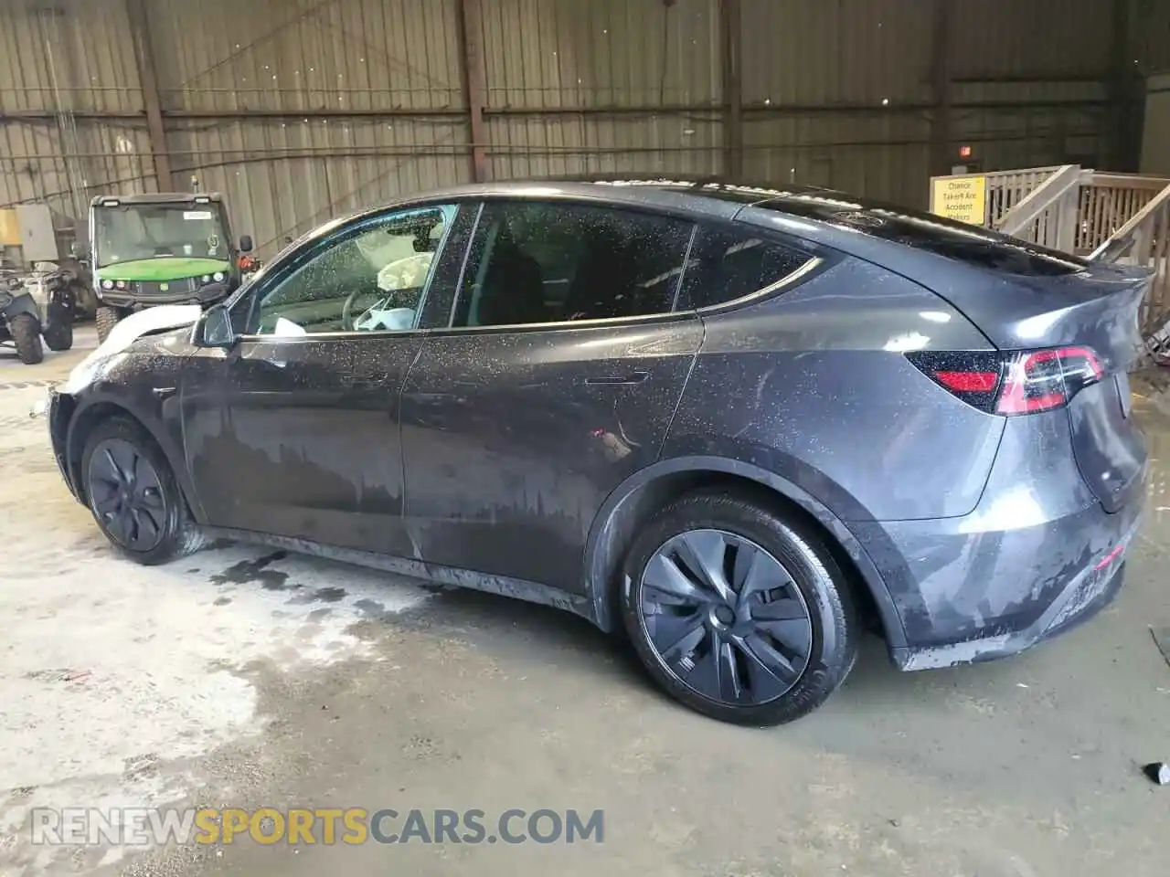 2 Photograph of a damaged car 7SAYGAEE4RF158447 TESLA MODEL Y 2024