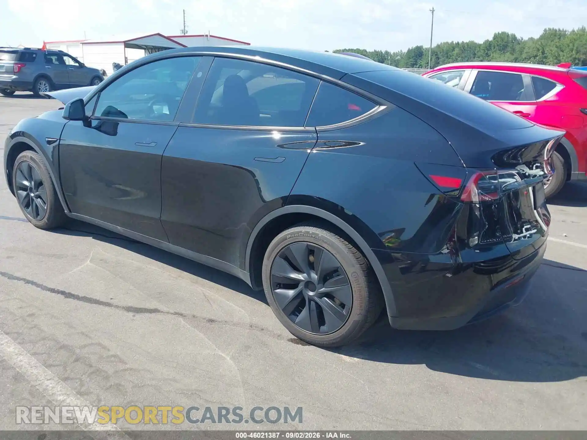 3 Photograph of a damaged car 7SAYGAEE4RF169352 TESLA MODEL Y 2024