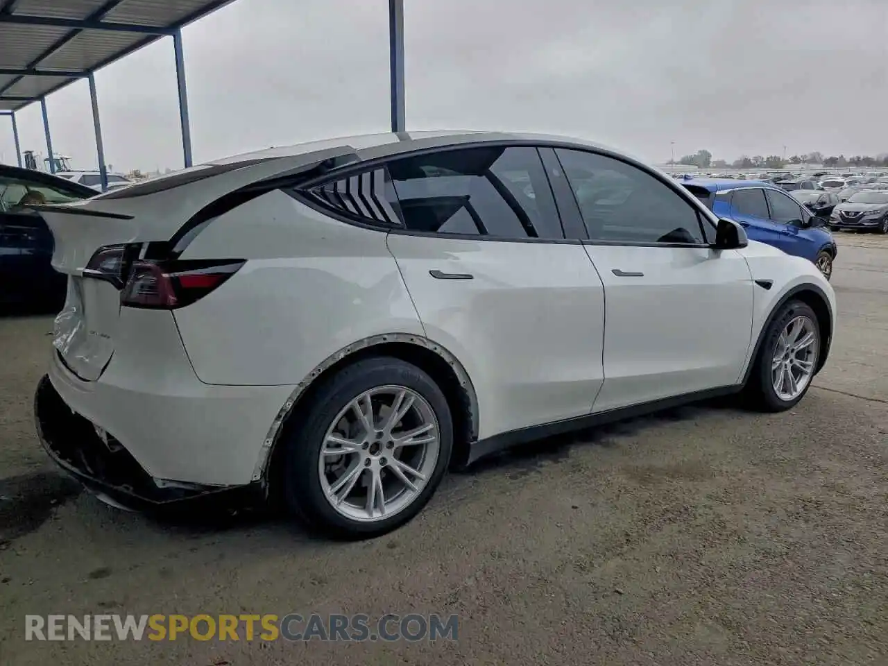 3 Photograph of a damaged car 7SAYGAEE5RF068675 TESLA MODEL Y 2024