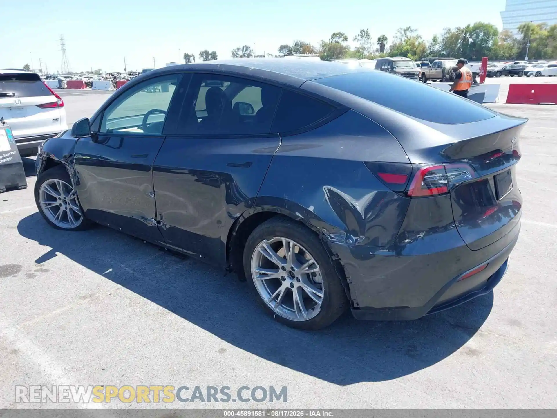 3 Photograph of a damaged car 7SAYGAEE5RF993585 TESLA MODEL Y 2024