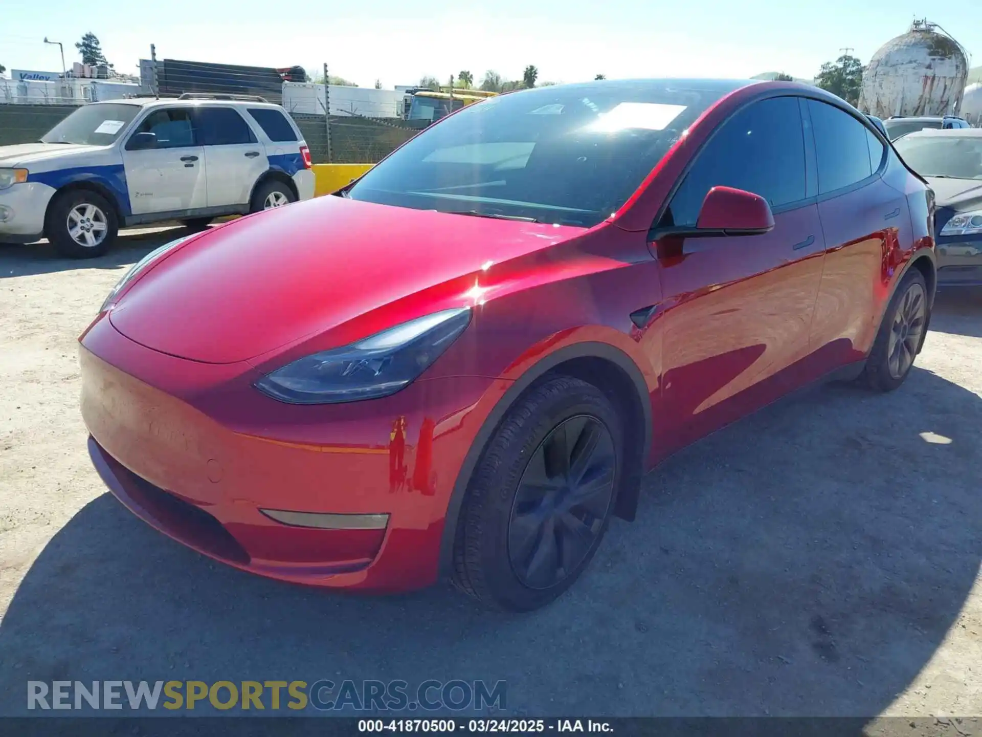 2 Photograph of a damaged car 7SAYGAEE6RF152066 TESLA MODEL Y 2024