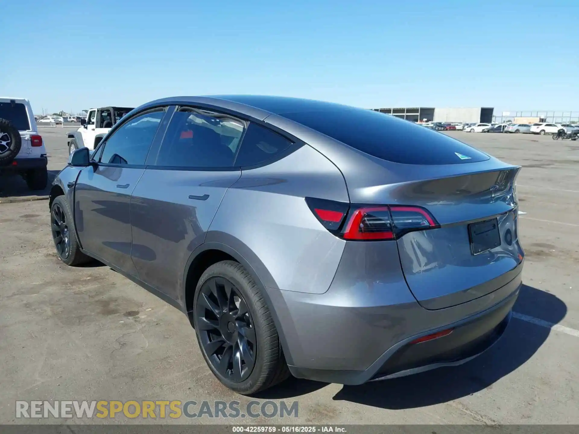 3 fotografías del automóvil dañado 7SAYGAEE6RF155551 TESLA MODEL Y 2024