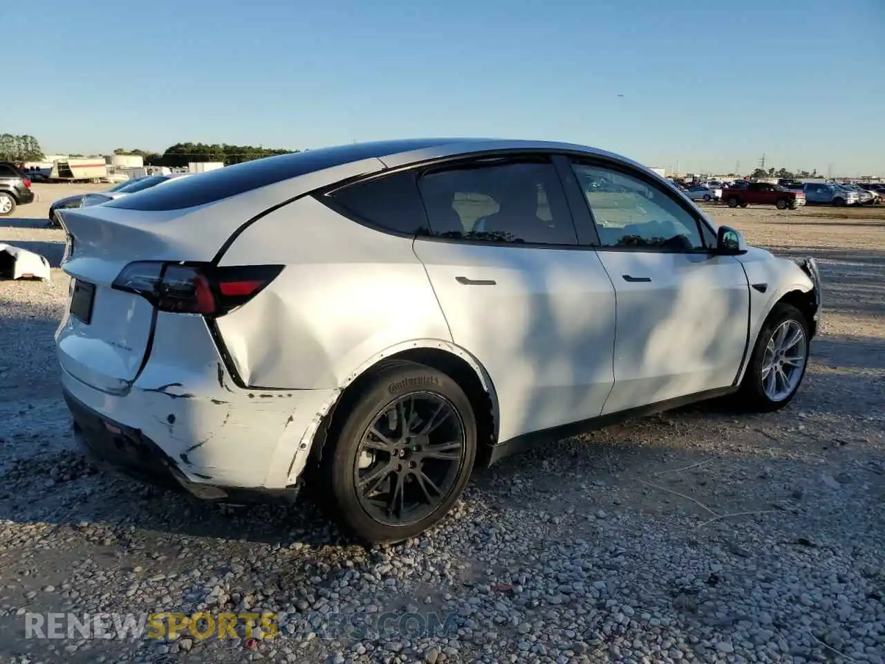 3 Photograph of a damaged car 7SAYGAEE7RF089303 TESLA MODEL Y 2024