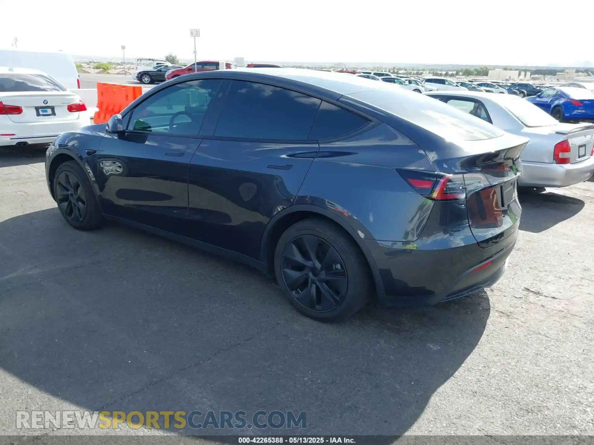 3 Фотография поврежденного автомобиля 7SAYGAEE7RF119884 TESLA MODEL Y 2024