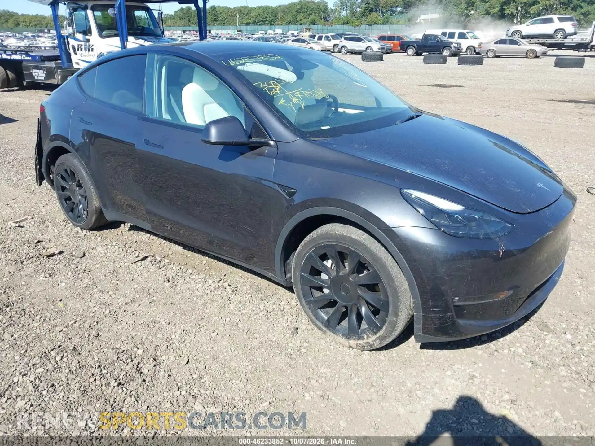1 Photograph of a damaged car 7SAYGAEE7RF994642 TESLA MODEL Y 2024