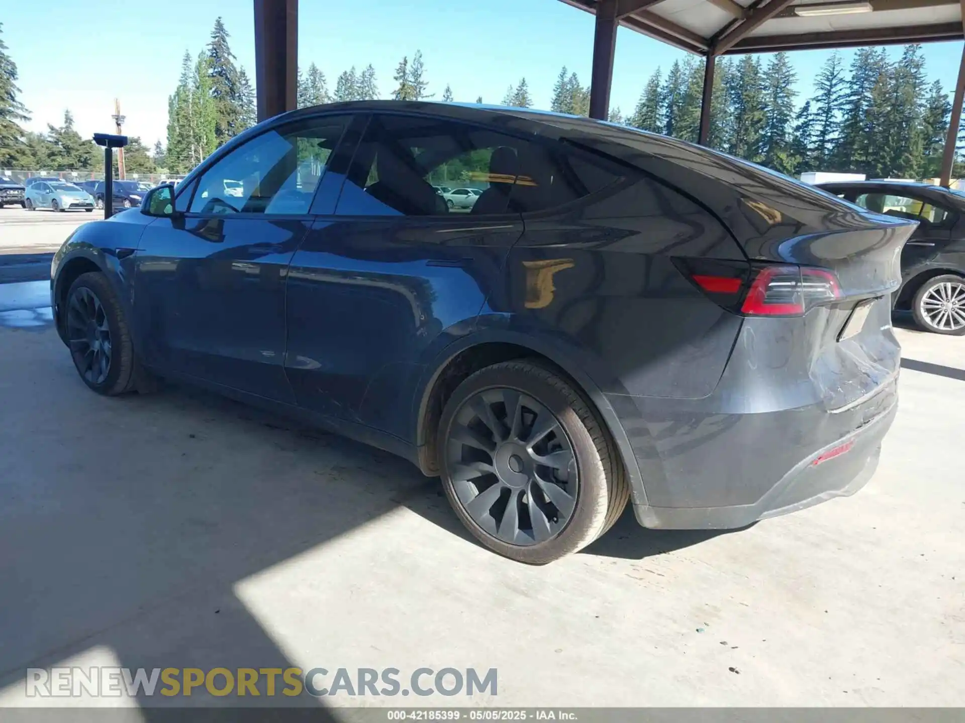 3 Photograph of a damaged car 7SAYGAEE8RF088791 TESLA MODEL Y 2024