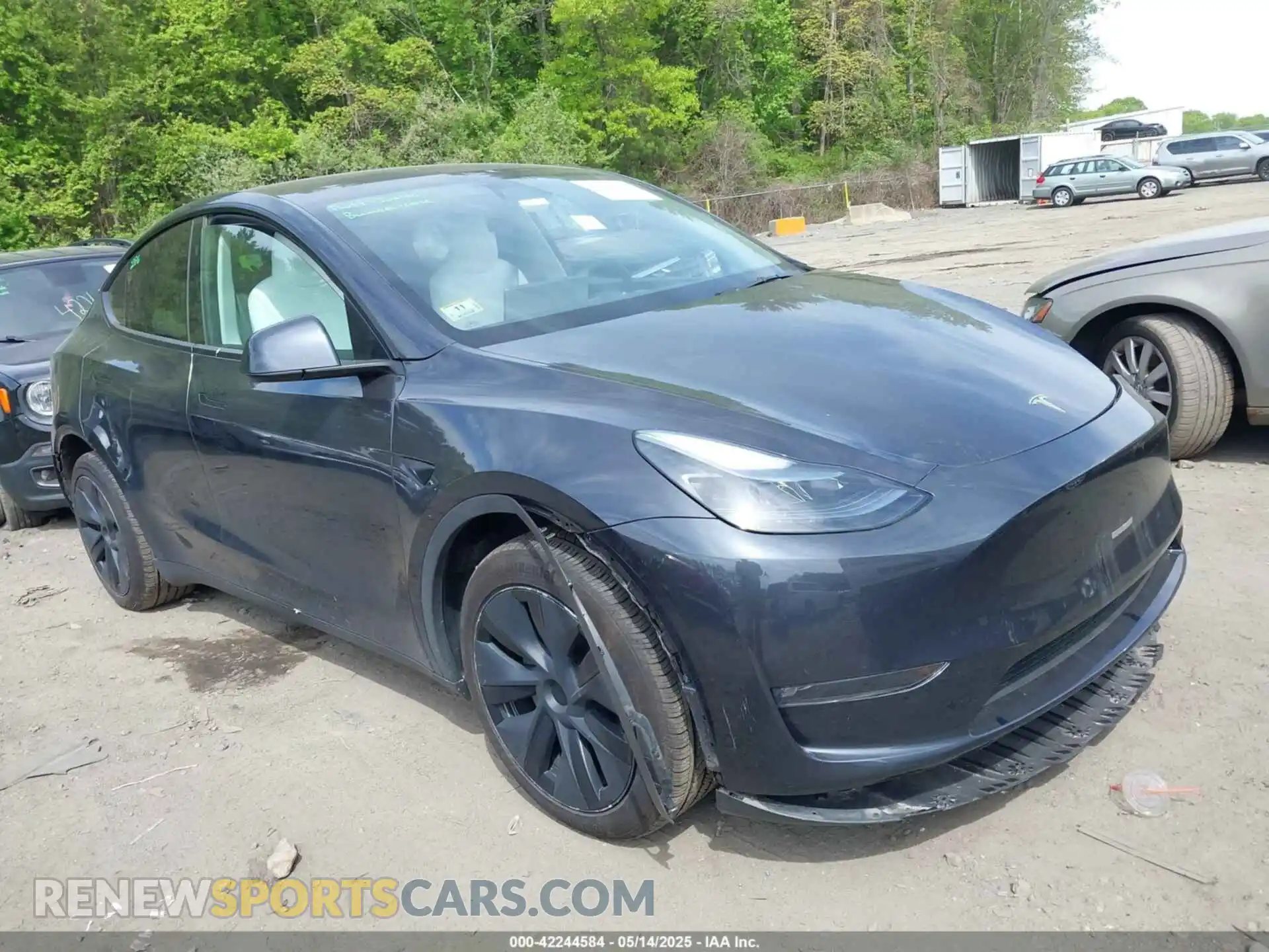 1 Photograph of a damaged car 7SAYGAEE8RF198904 TESLA MODEL Y 2024