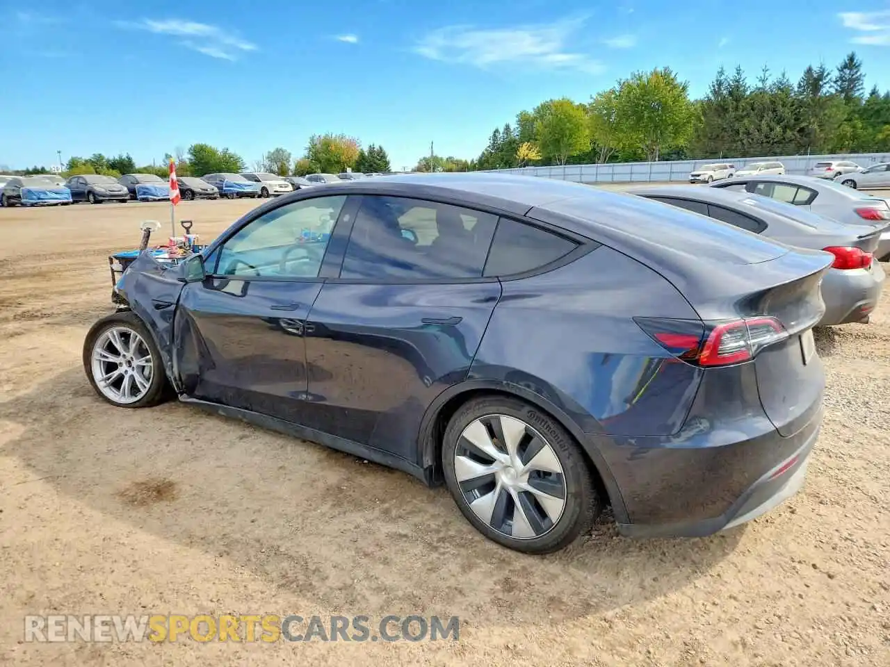 2 Photograph of a damaged car 7SAYGAEEXRF005040 TESLA MODEL Y 2024