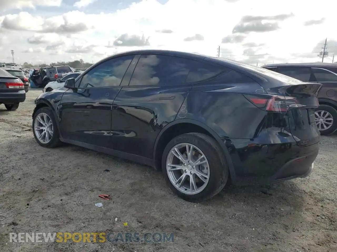 2 Photograph of a damaged car 7SAYGAEEXRF021660 TESLA MODEL Y 2024