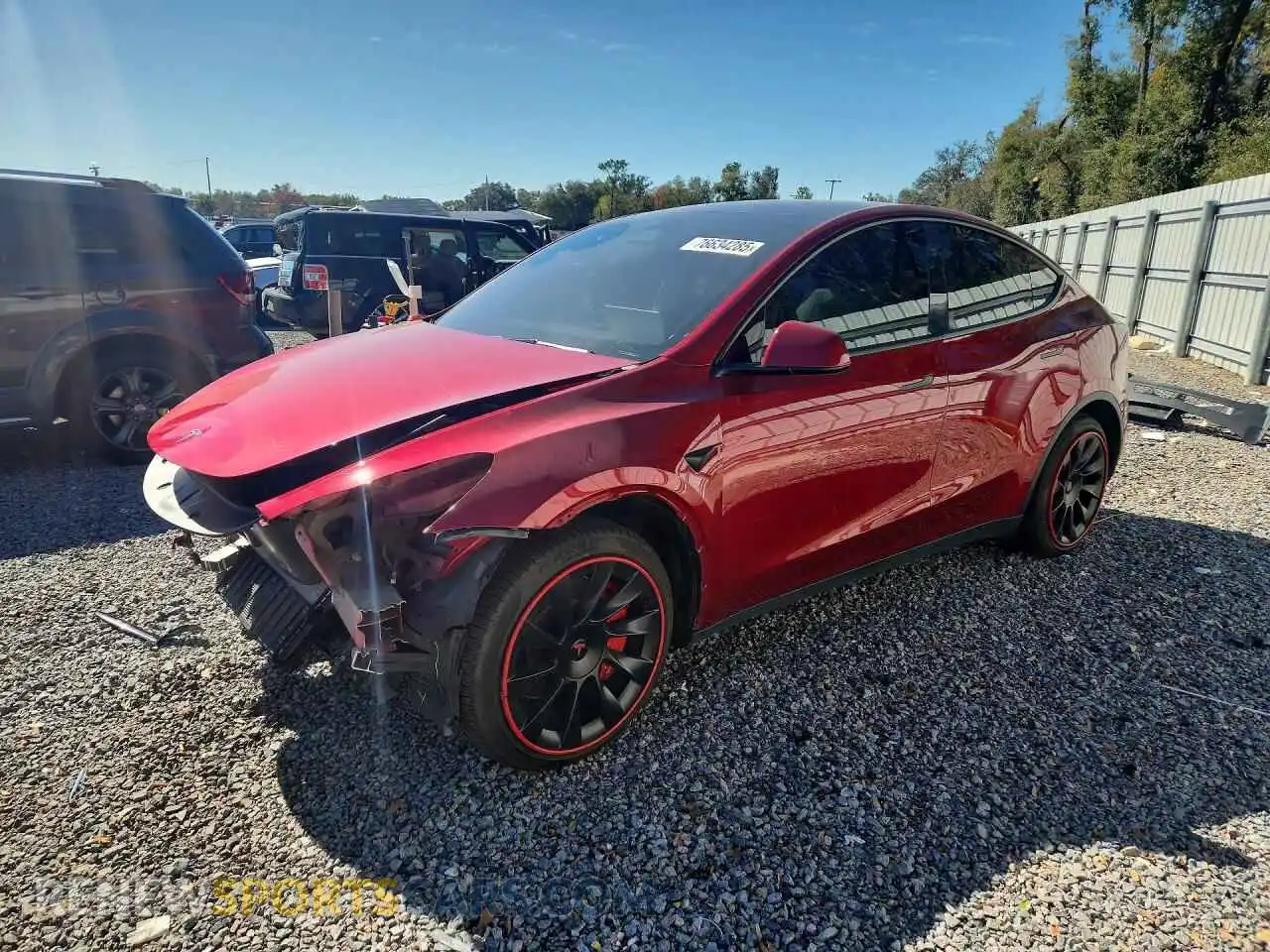 1 Photograph of a damaged car 7SAYGAEEXRF066940 TESLA MODEL Y 2024