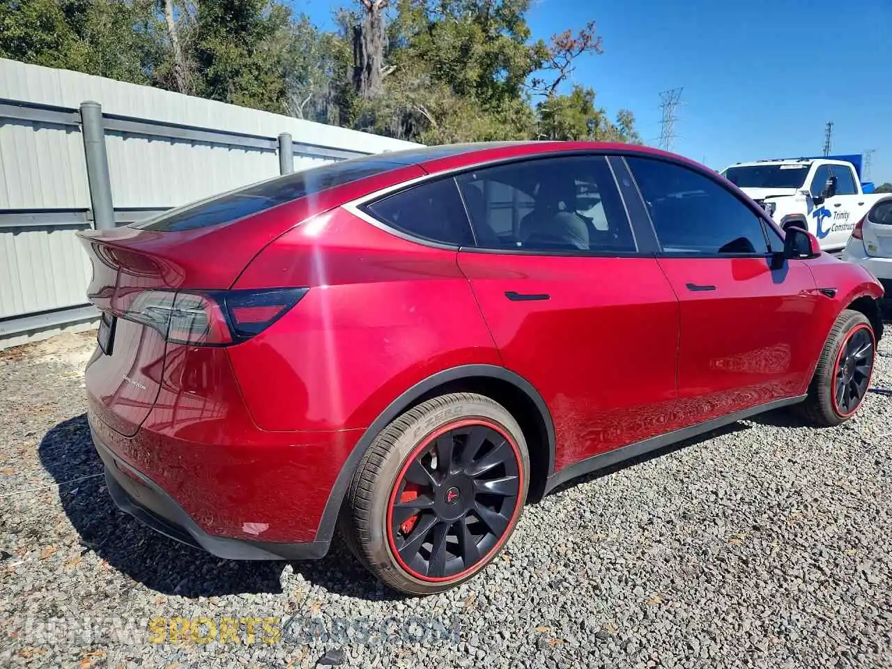 3 Photograph of a damaged car 7SAYGAEEXRF066940 TESLA MODEL Y 2024