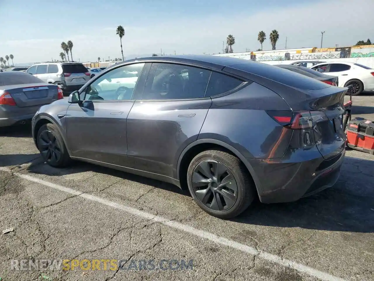 2 Photograph of a damaged car 7SAYGAEEXRF104778 TESLA MODEL Y 2024