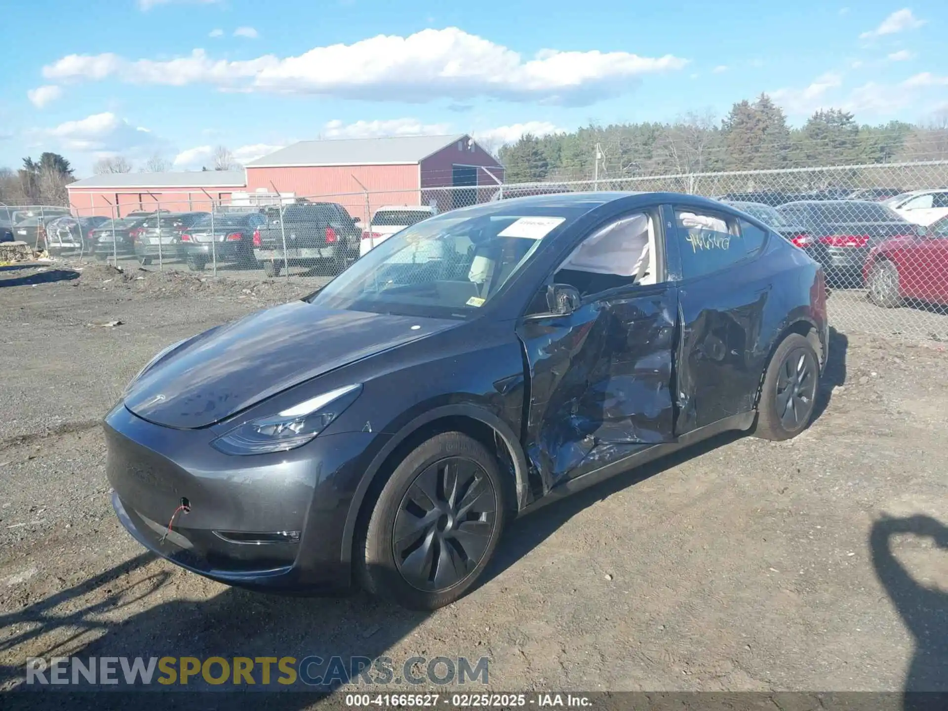 2 Photograph of a damaged car 7SAYGAEEXRF212415 TESLA MODEL Y 2024