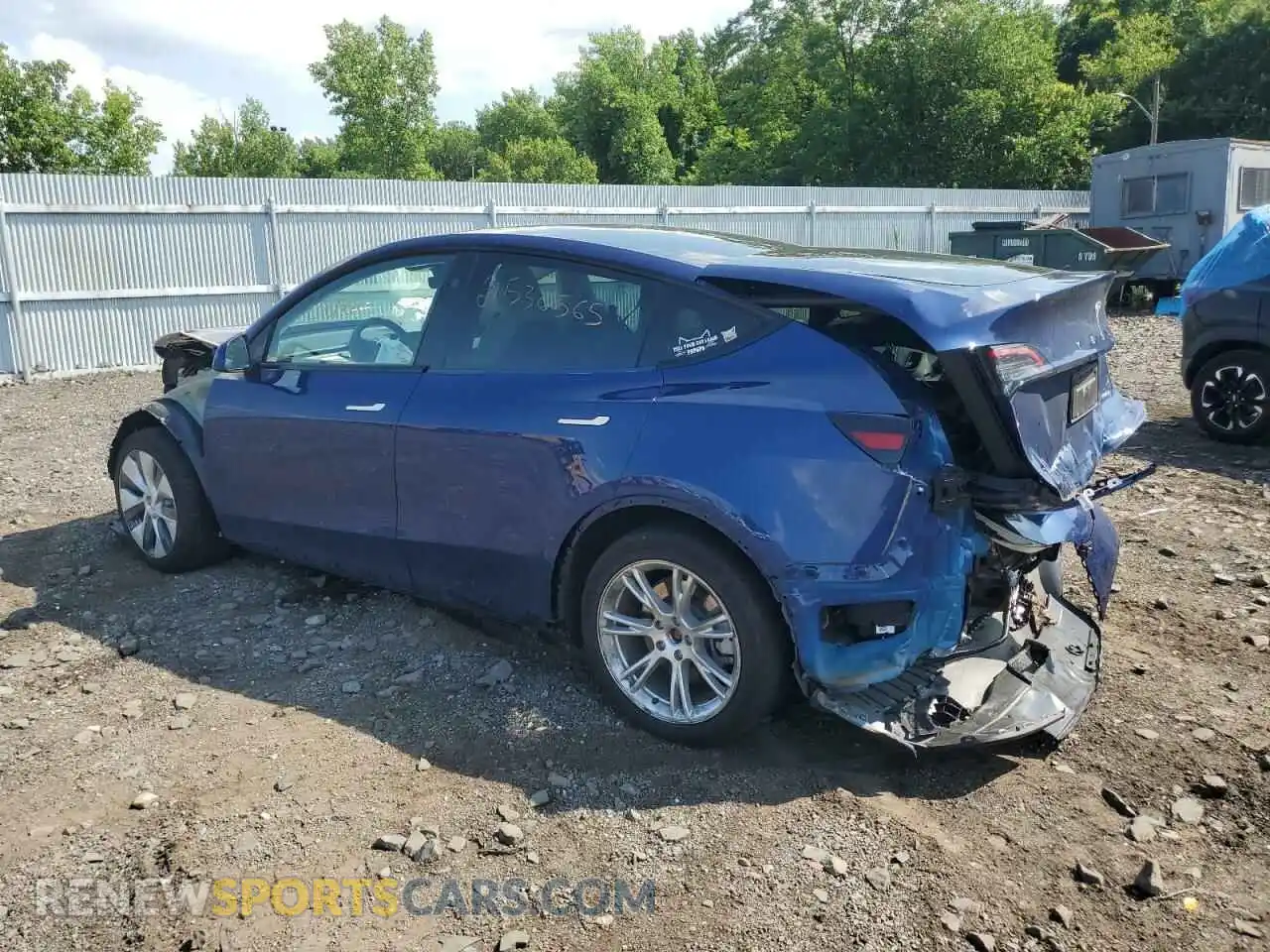 2 Photograph of a damaged car 7SAYGAEEXRF983702 TESLA MODEL Y 2024
