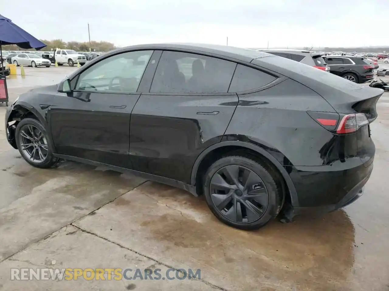 2 fotografías del automóvil dañado 7SAYGDED0RA316532 TESLA MODEL Y 2024