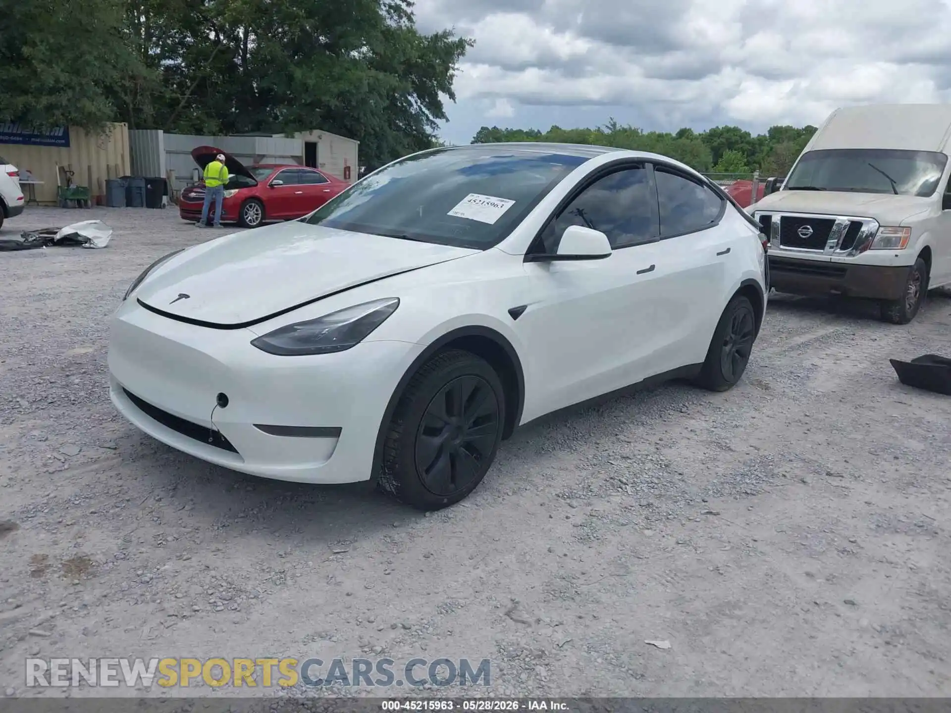 2 Photograph of a damaged car 7SAYGDED0RA328180 TESLA MODEL Y 2024