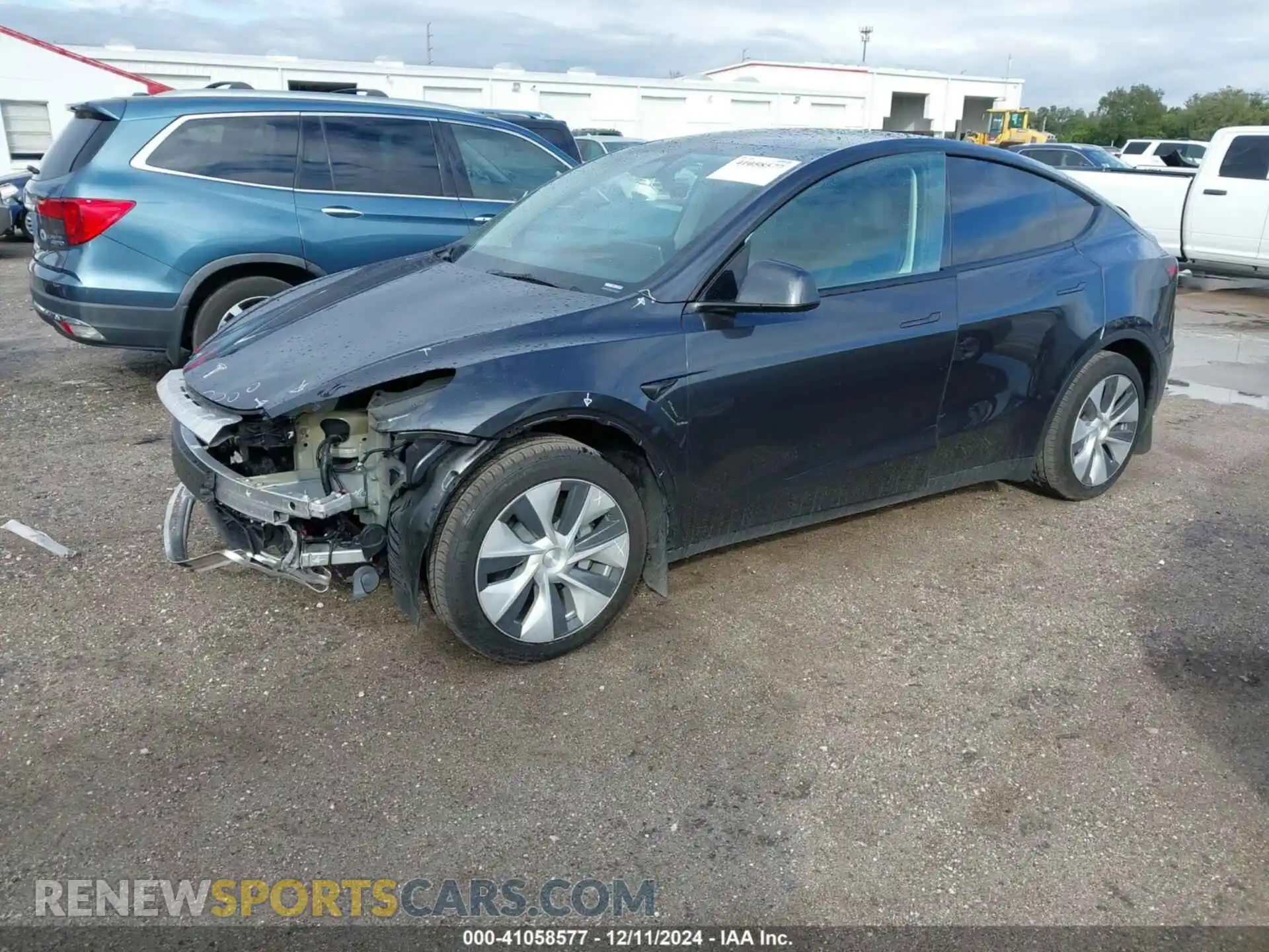 2 Photograph of a damaged car 7SAYGDED0RF032868 TESLA MODEL Y 2024