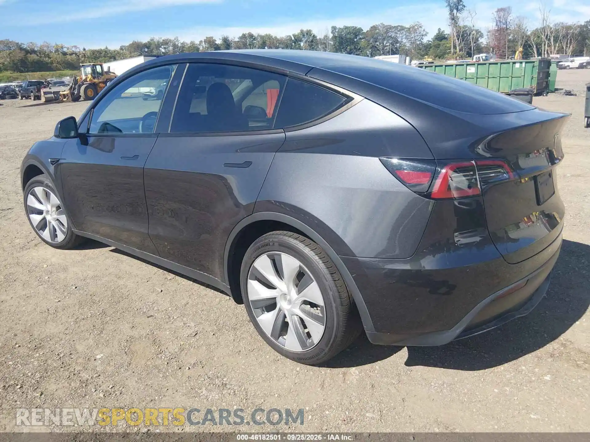 3 Photograph of a damaged car 7SAYGDED0RF091709 TESLA MODEL Y 2024