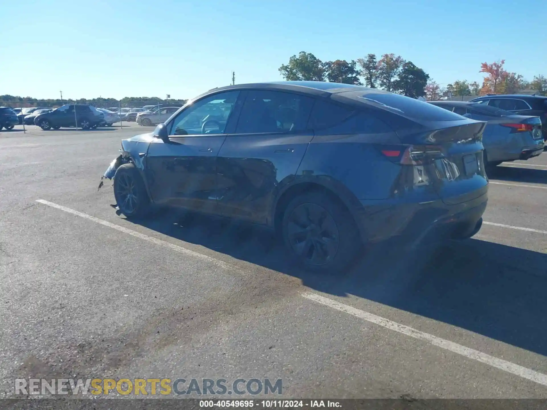 3 fotografías del automóvil dañado 7SAYGDED0RF178607 TESLA MODEL Y 2024