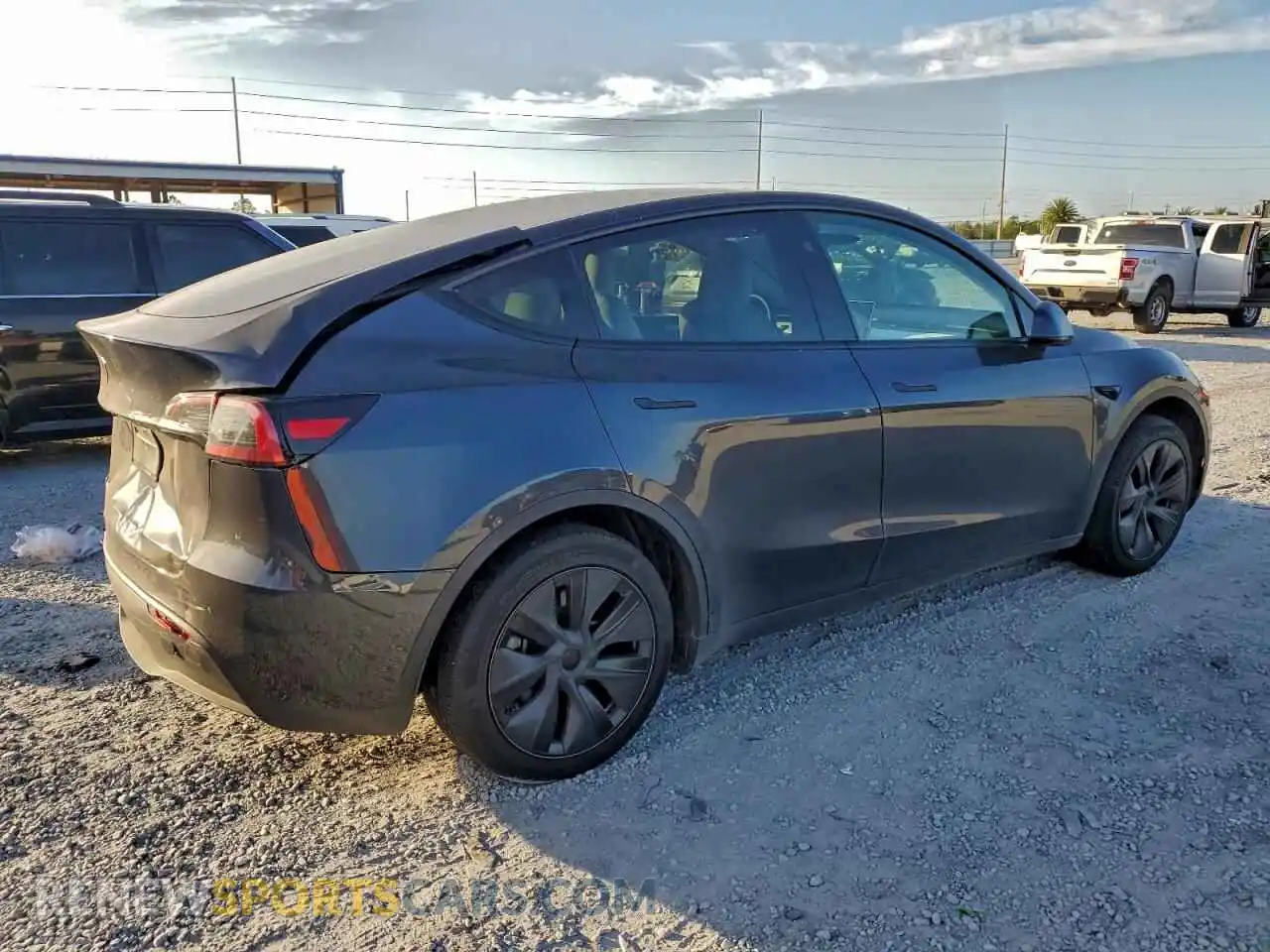 3 Photograph of a damaged car 7SAYGDED0RF196783 TESLA MODEL Y 2024
