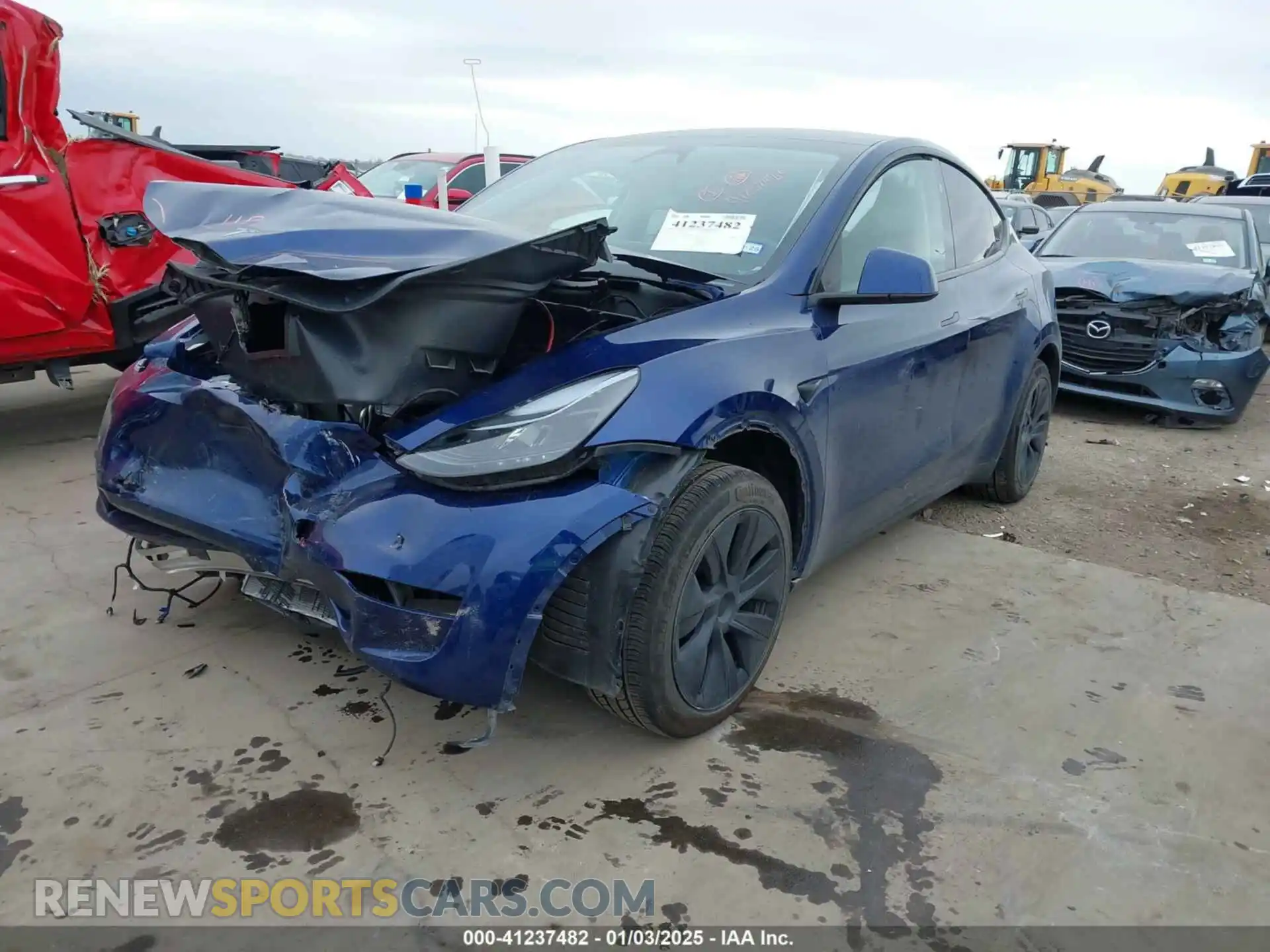2 Photograph of a damaged car 7SAYGDED1RA308245 TESLA MODEL Y 2024