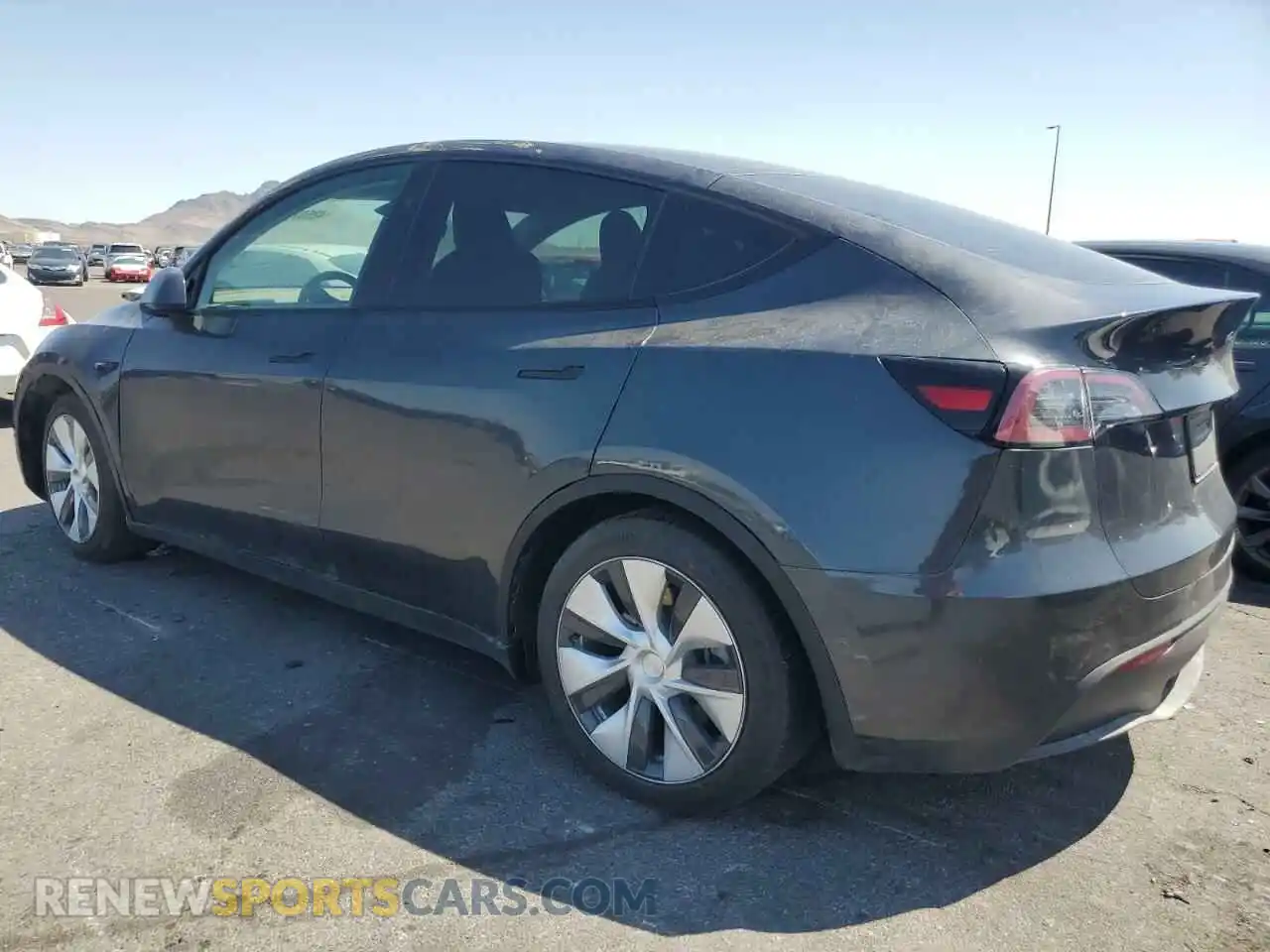 2 Photograph of a damaged car 7SAYGDED1RF052031 TESLA MODEL Y 2024