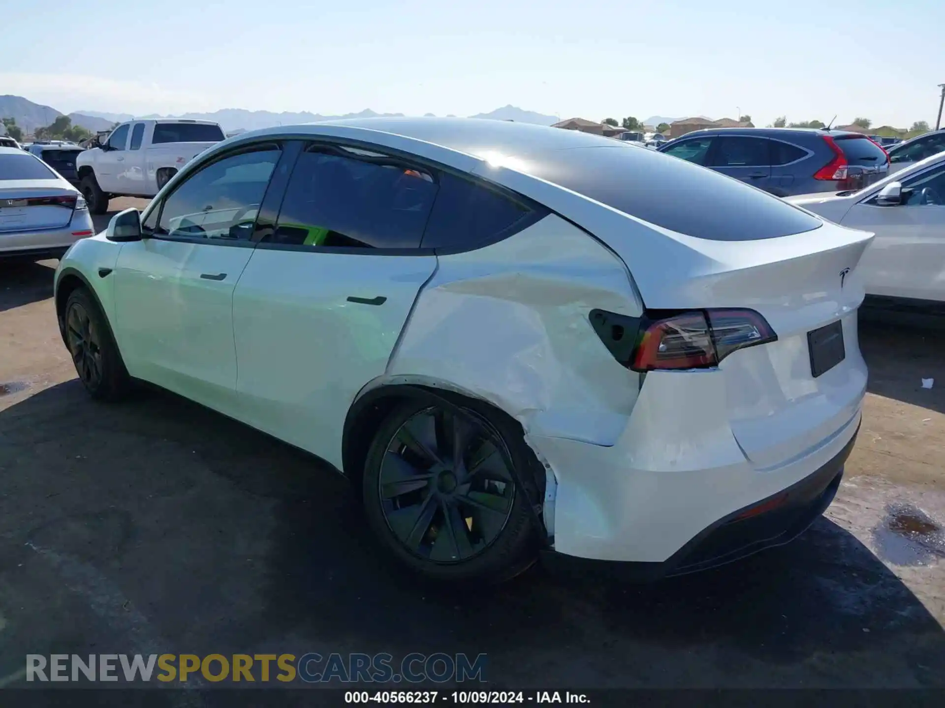 3 Фотография поврежденного автомобиля 7SAYGDED1RF098104 TESLA MODEL Y 2024
