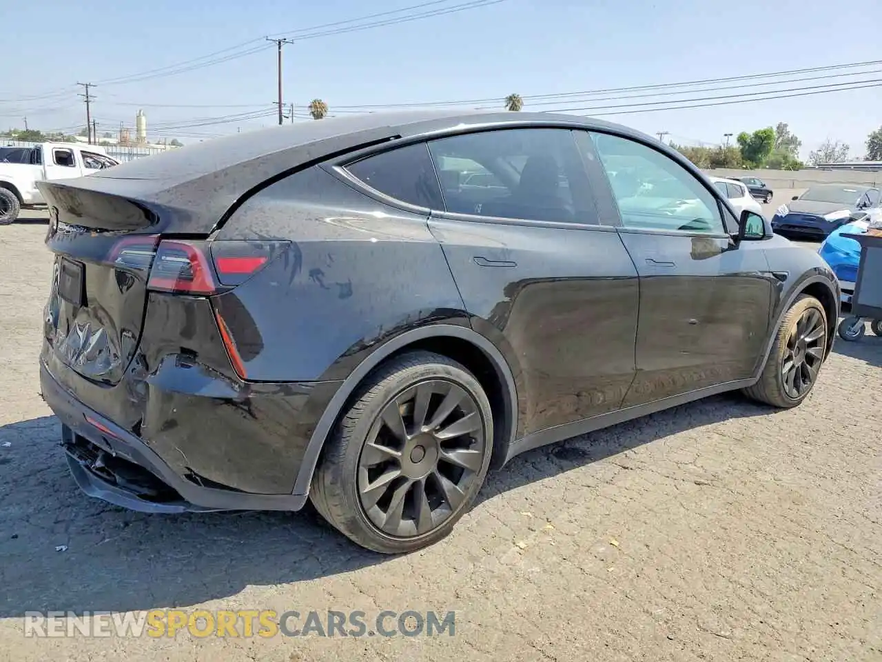 3 Photograph of a damaged car 7SAYGDED1RF102734 TESLA MODEL Y 2024