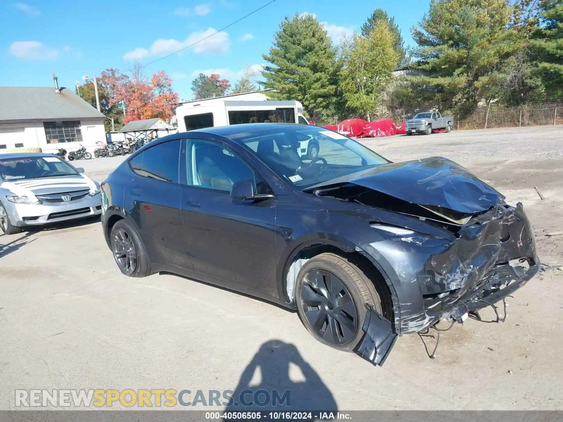 1 Photograph of a damaged car 7SAYGDED1RF193617 TESLA MODEL Y 2024