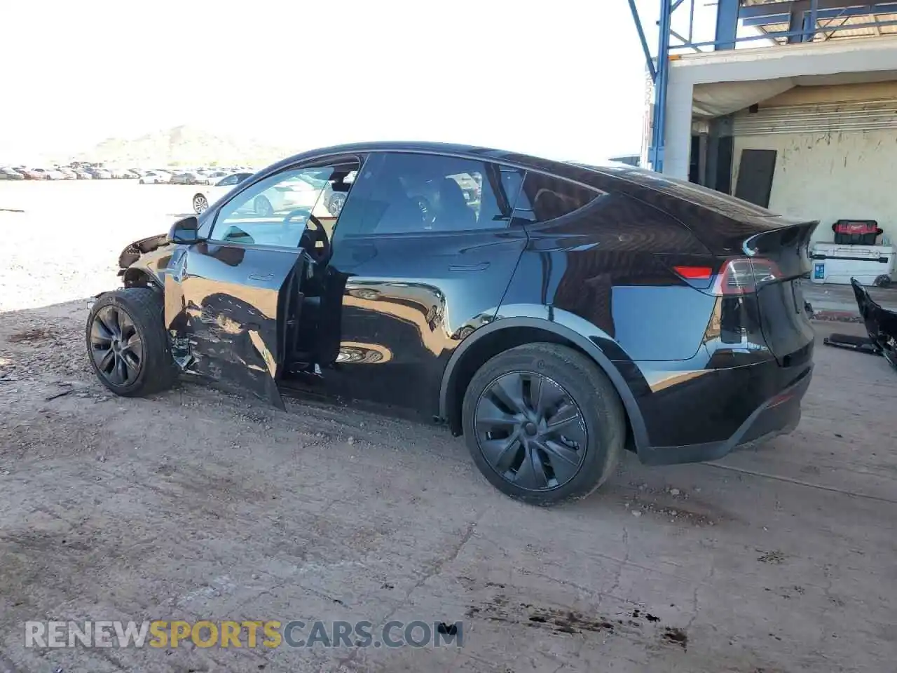 2 Photograph of a damaged car 7SAYGDED1RF198302 TESLA MODEL Y 2024