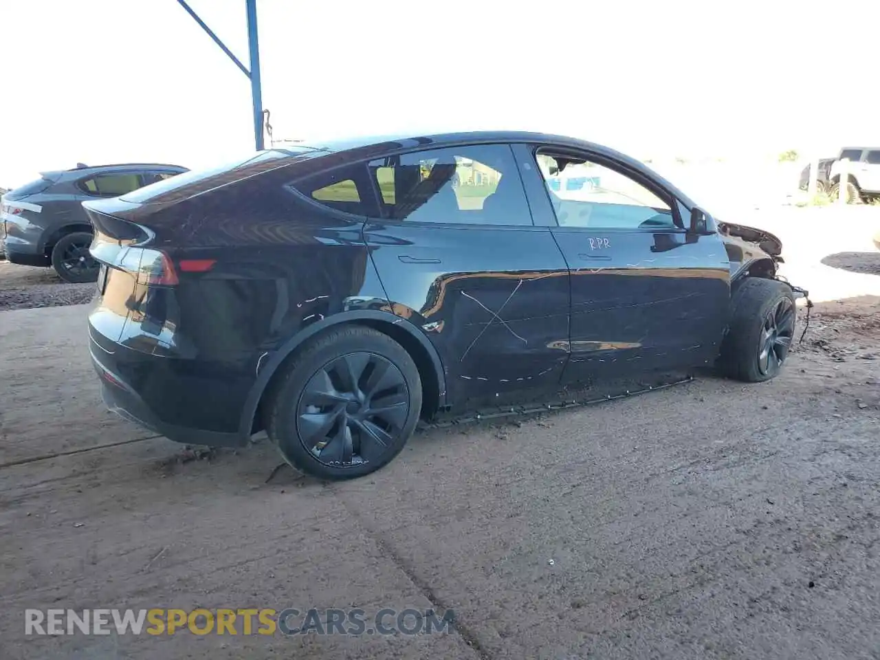 3 Photograph of a damaged car 7SAYGDED1RF198302 TESLA MODEL Y 2024