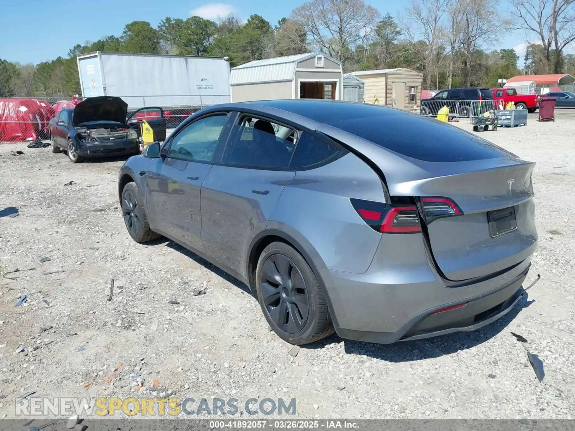 3 Photograph of a damaged car 7SAYGDED2RA320291 TESLA MODEL Y 2024