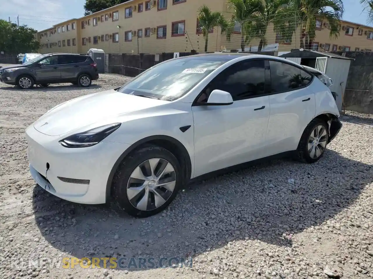 1 Photograph of a damaged car 7SAYGDED2RF010239 TESLA MODEL Y 2024